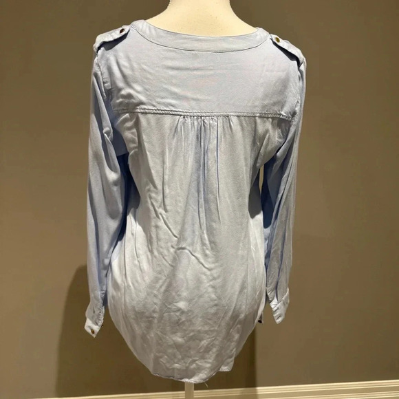 Light Blue Women's Button-Up Top - Picture 5 of 5